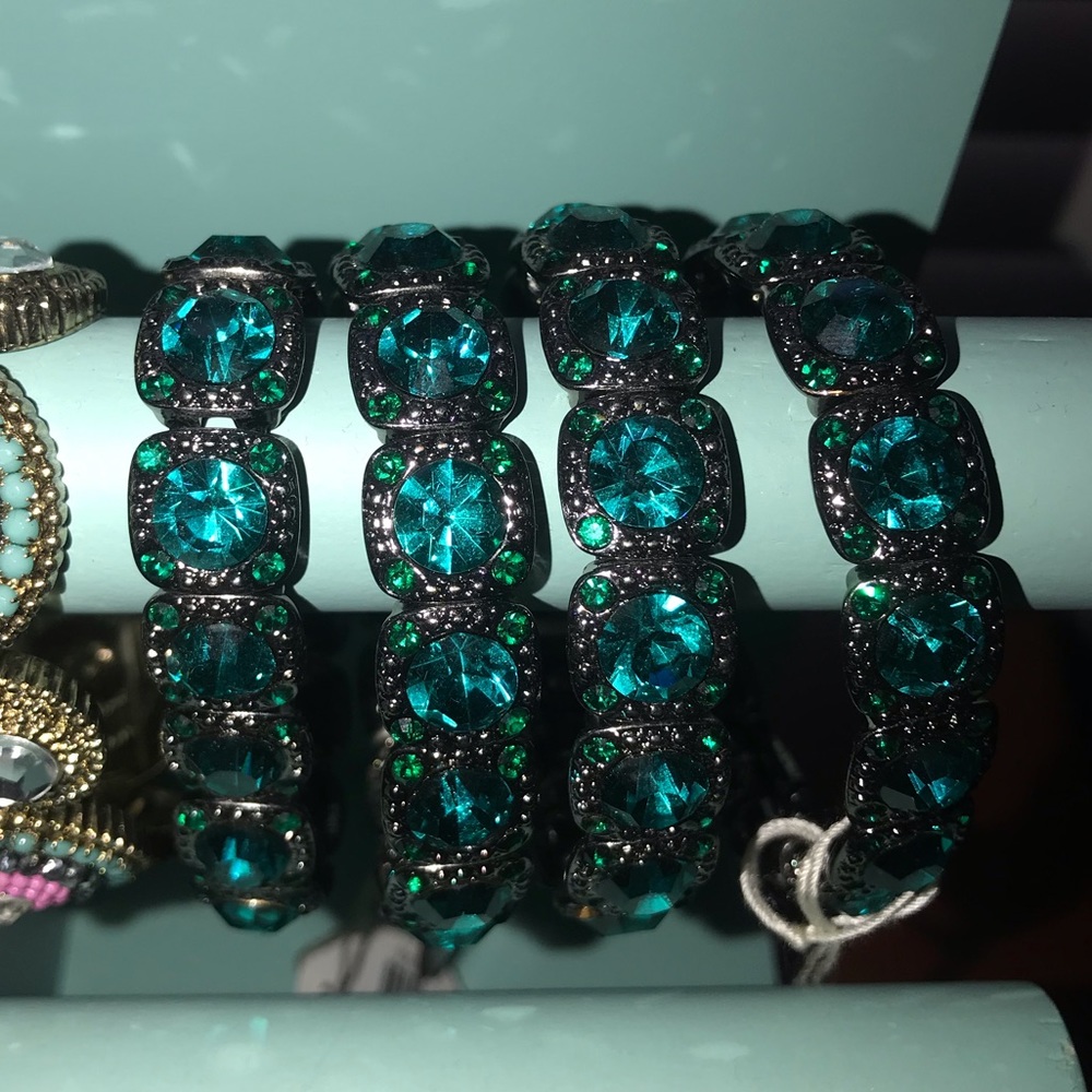 NWTR: Emerald Stone Bracelets 💚